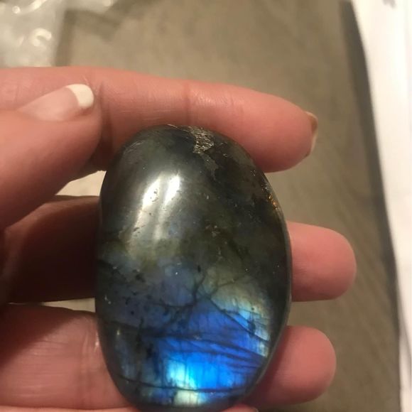Labradolite palm stones blue flash gemstone crystal - Picture 4 of 4
